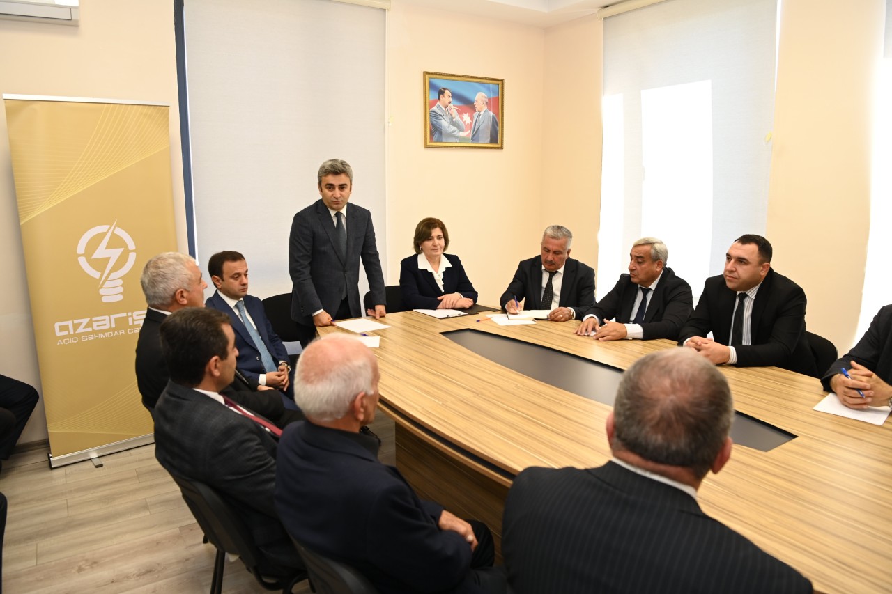 “Azərişıq” ASC-nin nümayəndələri Oğuzda fermer və sahibkarlarla görüşdü - FOTO